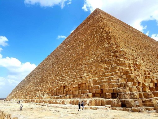 Inside the Great Pyramid at Giza – Is It Worth Going In?