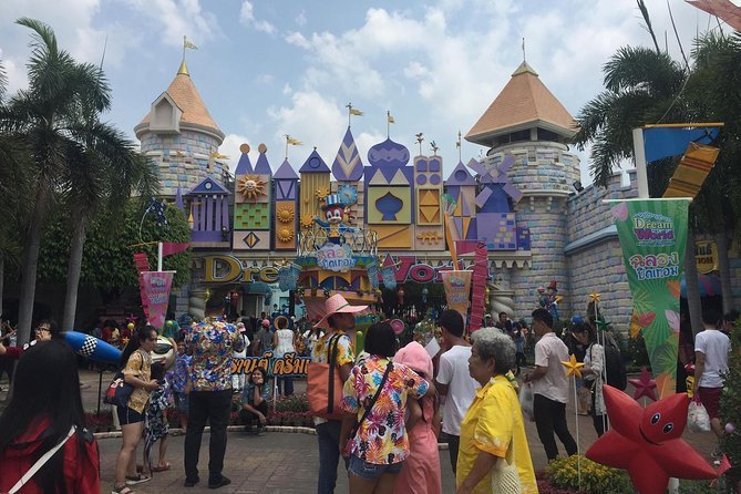 Dream World Bangkok Admission Tickets with Optional Transfer