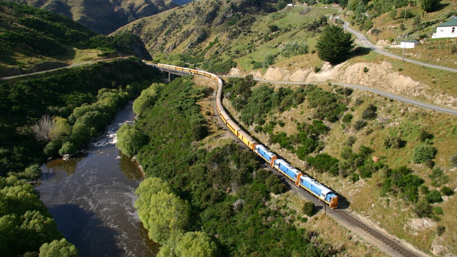 world's most scenic railway journeys new zealand