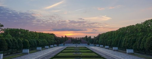 Exploring Berlin’s WWII and Cold War History: A Journey Through Time