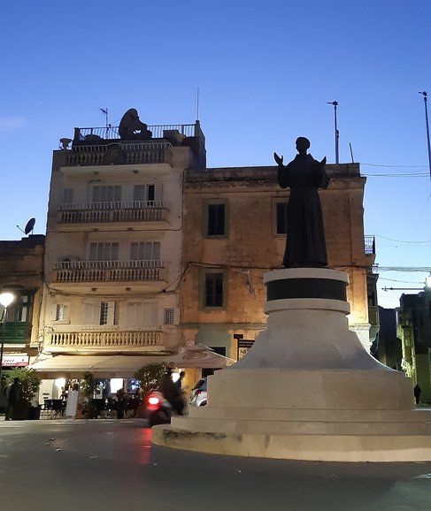 St. Francis Square, Victoria 